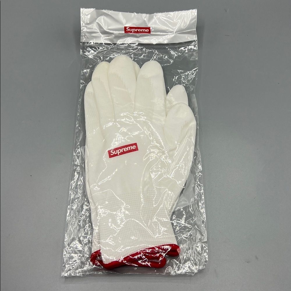 Supreme Rubberized White Logo Gloves New